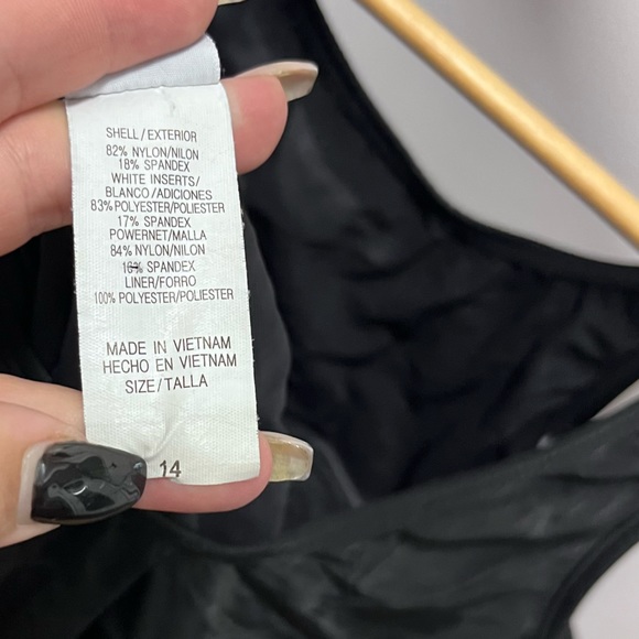 ⬇️$50 Longitude black/white high neck one piece swimsuit size 14 - Picture 3 of 5